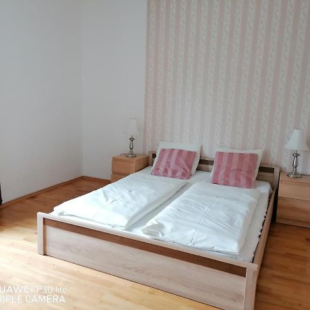 Fukas Apartments Litra Dış mekan fotoğraf
