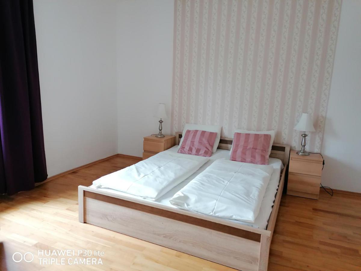 Fukas Apartments Litra Dış mekan fotoğraf