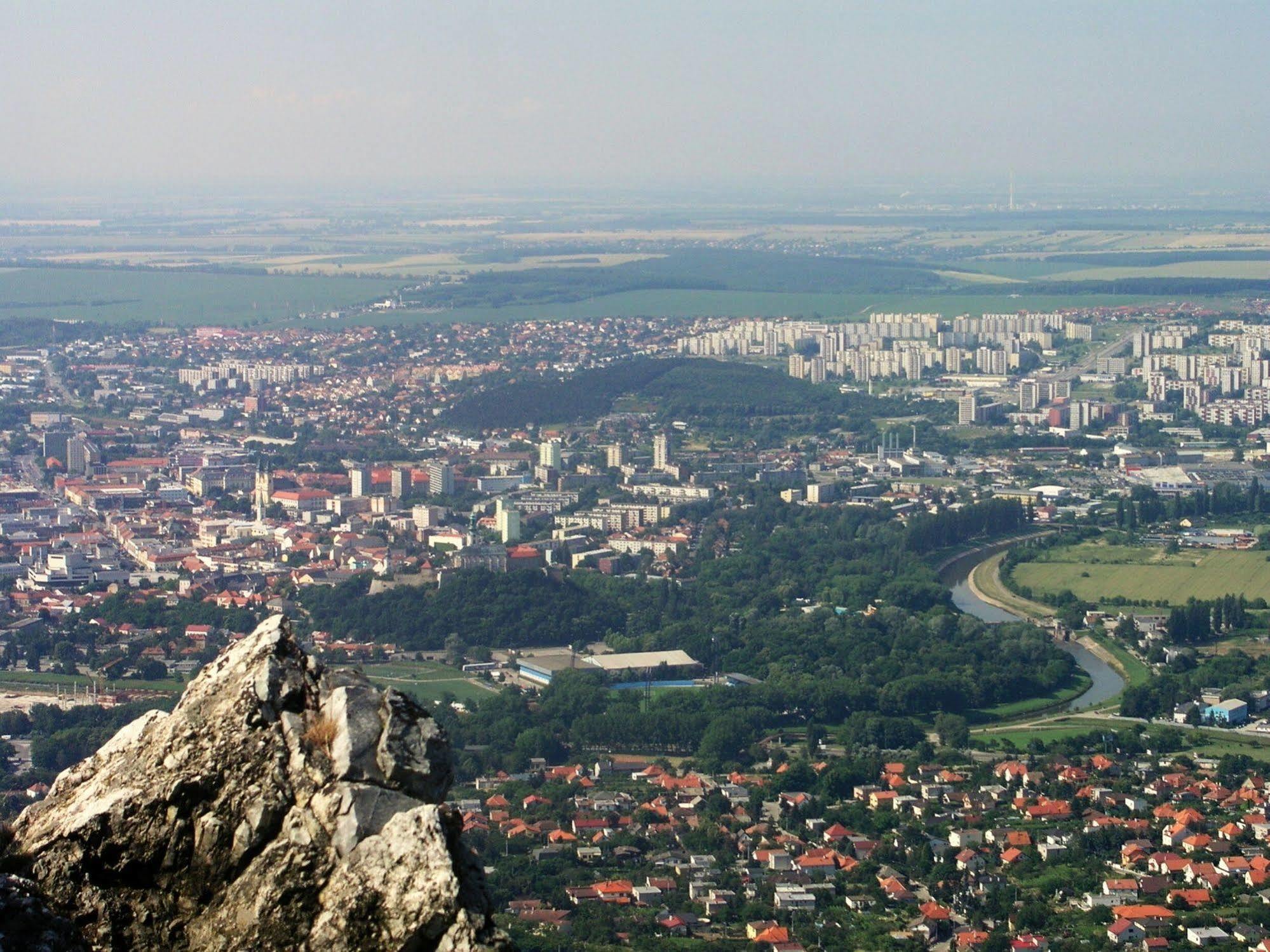 Fukas Apartments Litra Dış mekan fotoğraf
